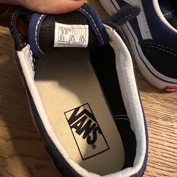 Vans Old Skool V Core Navy in T9 - Picture 3 of 8